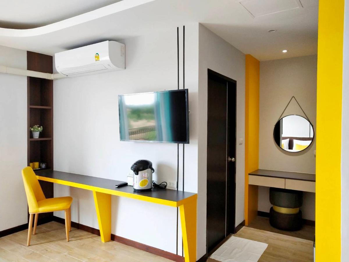 โคโค่ โฮเทล Koco Hotel Nakhonratchasima Exteriör bild