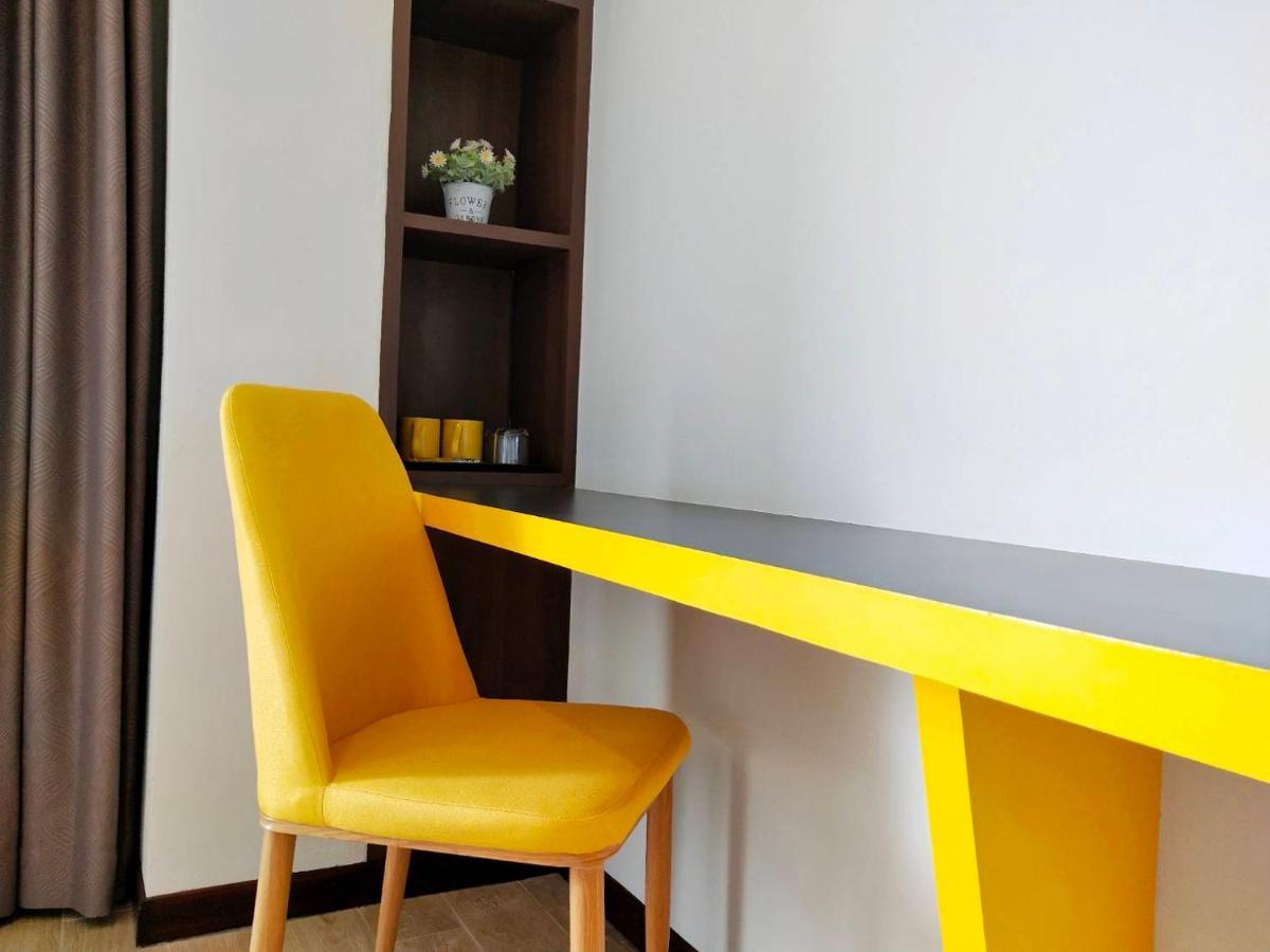 โคโค่ โฮเทล Koco Hotel Nakhonratchasima Exteriör bild