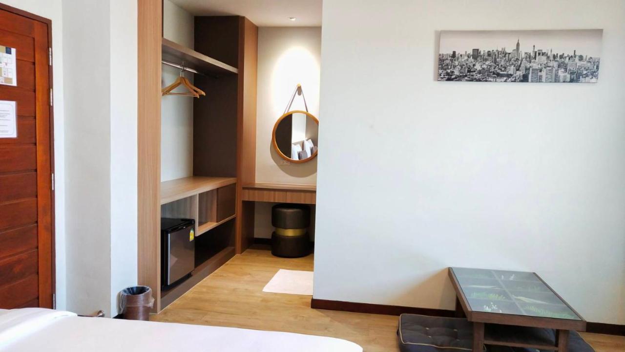 โคโค่ โฮเทล Koco Hotel Nakhonratchasima Exteriör bild