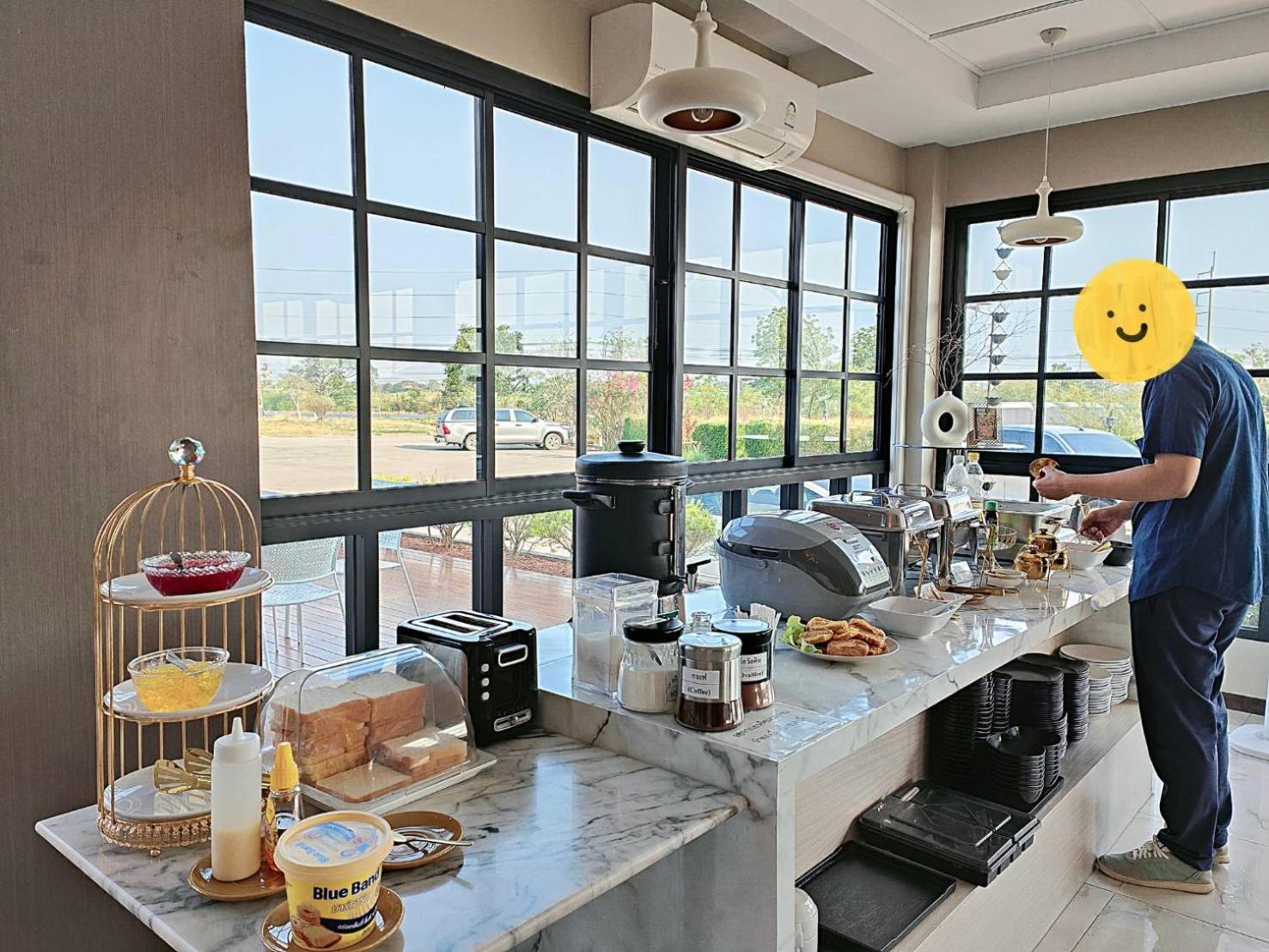 โคโค่ โฮเทล Koco Hotel Nakhonratchasima Exteriör bild