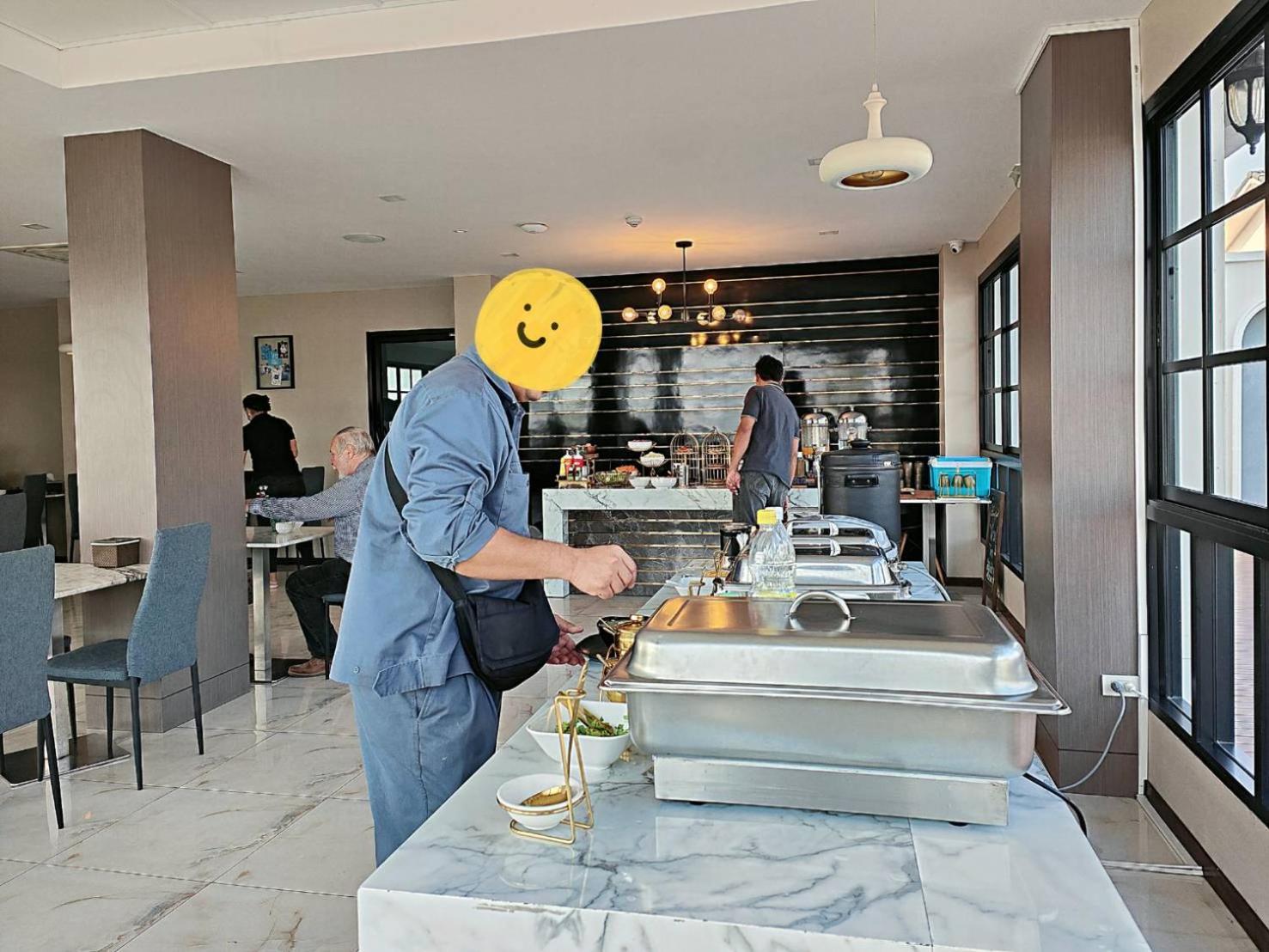 โคโค่ โฮเทล Koco Hotel Nakhonratchasima Exteriör bild