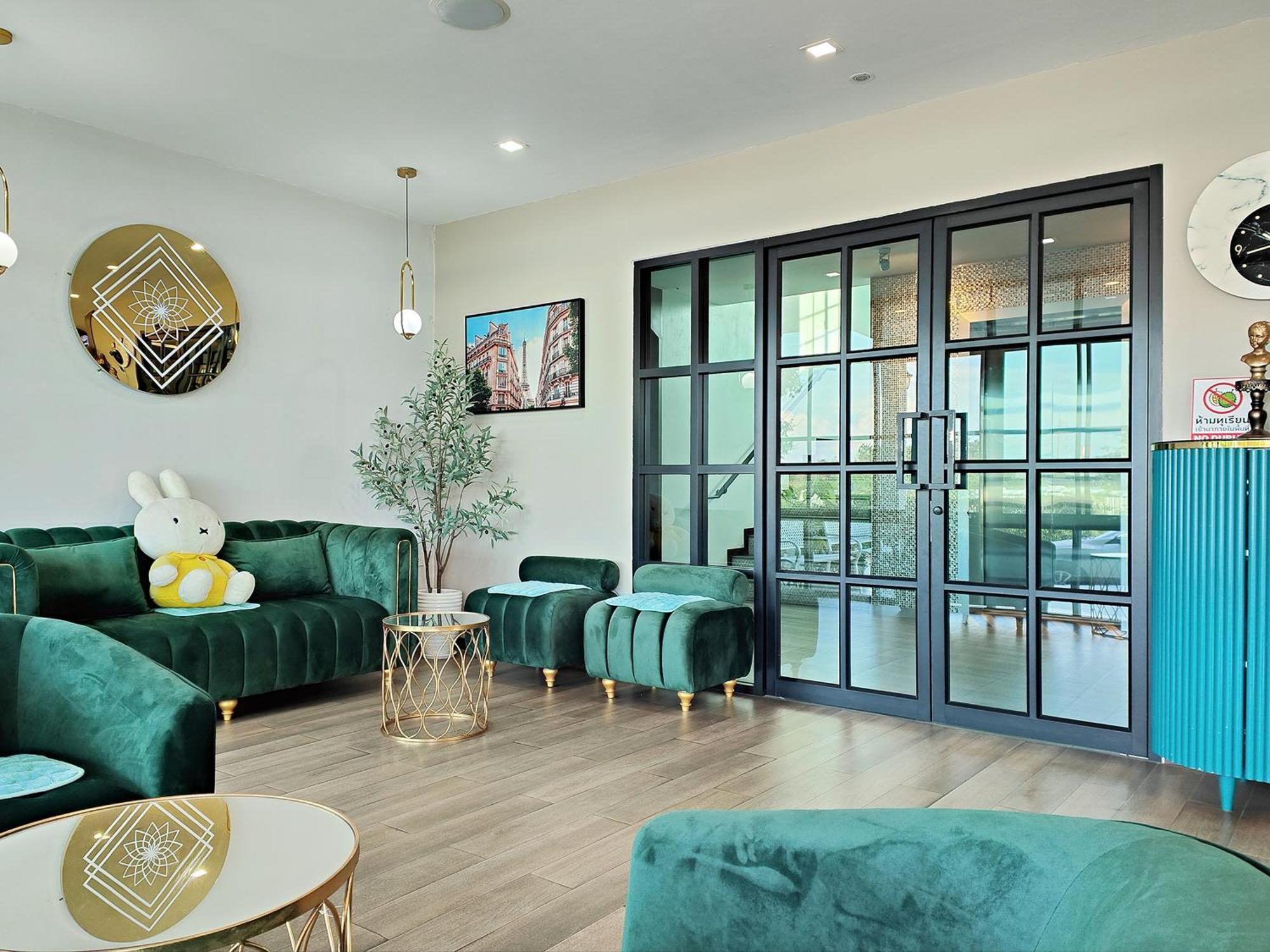 โคโค่ โฮเทล Koco Hotel Nakhonratchasima Exteriör bild